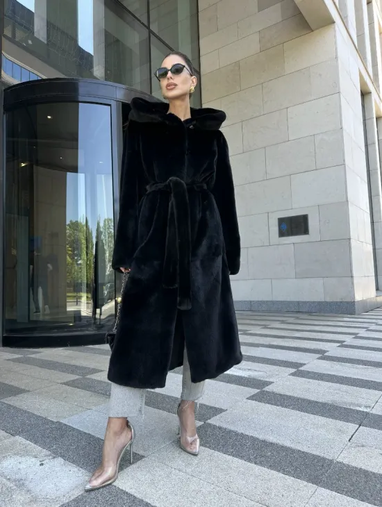 Шуба норка BLACKGLAMA с капюшоном