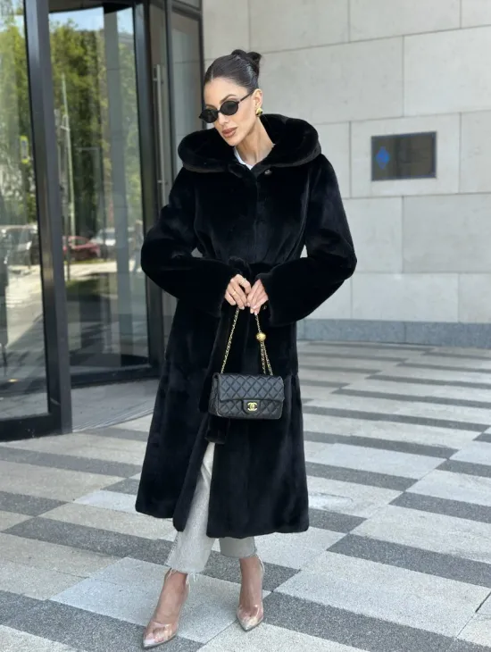 Шуба норка BLACKGLAMA с капюшоном