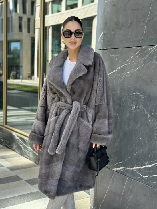 Норковая шуба в цвете сапфир