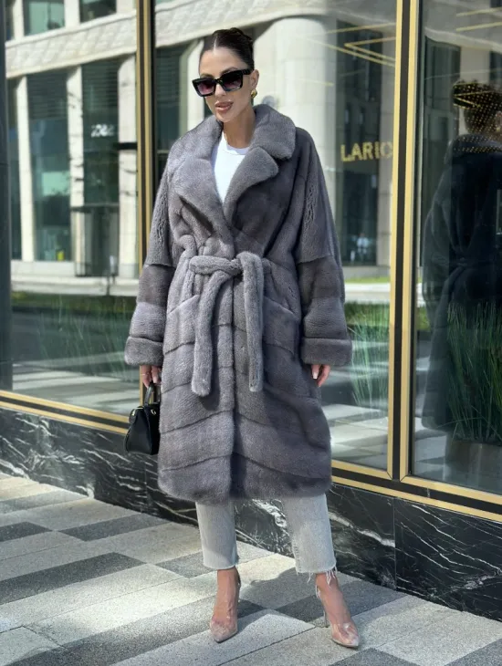 Норковая шуба в цвете сапфир