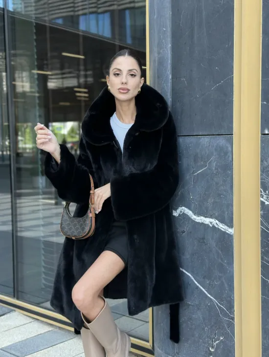 Шуба норковая с капюшоном, мех BLACKGLAMA