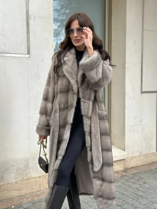 Шуба из норки  серого цвета - сапфир с английским воротником