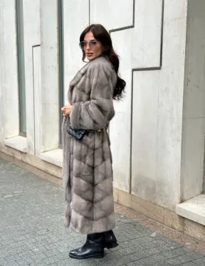 Шуба из норки  серого цвета - сапфир с английским воротником