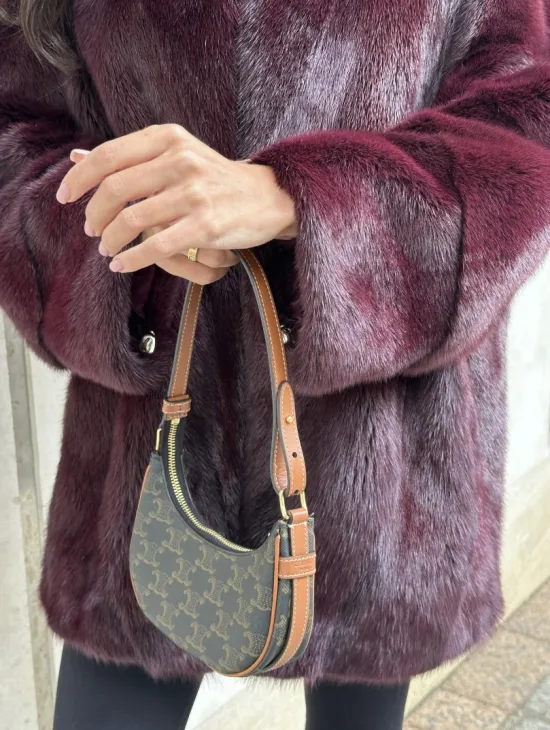 Женская норковая курточка - цвет бордо