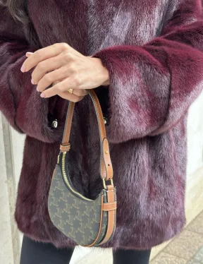 Женская норковая курточка - цвет бордо