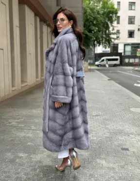 Пальто из голубой норки