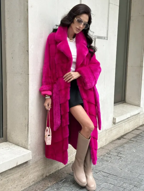 Фуксия шуба из меха аукционной норки