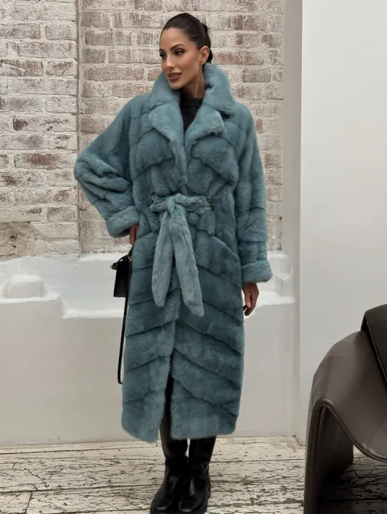 Норковая шуба в цвете TIFFANY