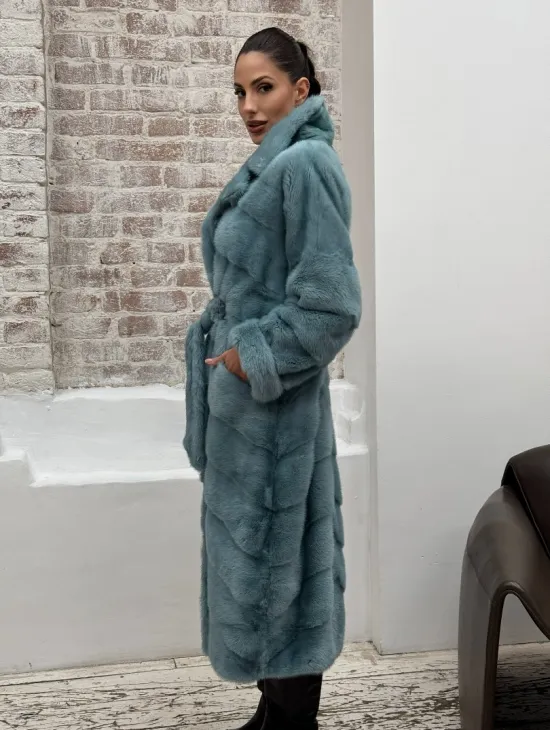 Норковая шуба в цвете TIFFANY