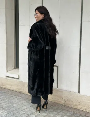 Черная шуба из норки английский воротник