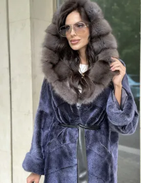 Длинная шуба из норки с капюшоном из куницы - цвет синий графит