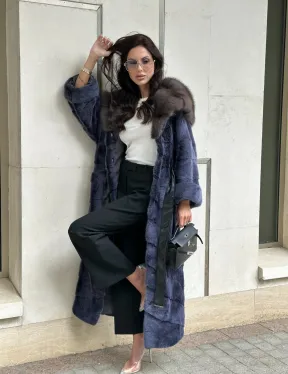 Длинная шуба из норки с капюшоном из куницы - цвет синий графит