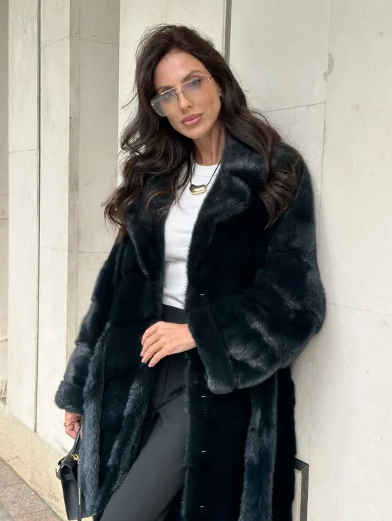 Шуба из меха норки с английским воротником темно - зеленый изумруд