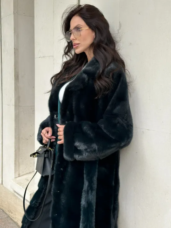 Шуба из меха норки с английским воротником темно - зеленый изумруд