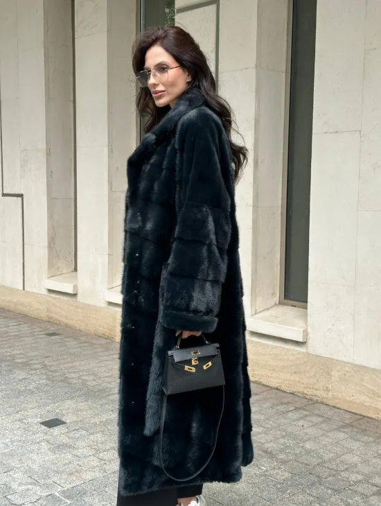 Шуба из меха норки с английским воротником темно - зеленый изумруд