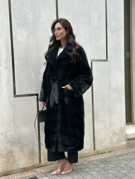 Шуба из меха норки с английским воротником темно - зеленый изумруд