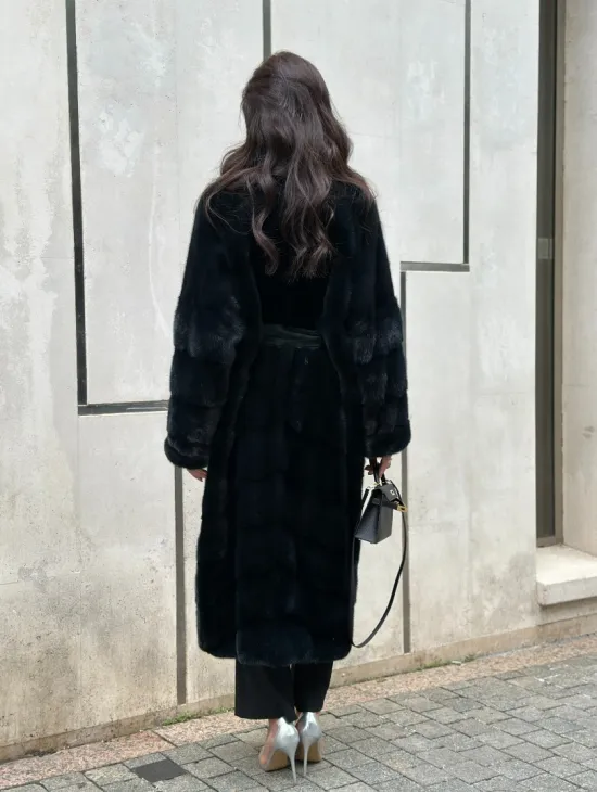 Шуба из меха норки с английским воротником темно - зеленый изумруд