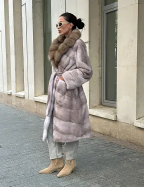 Шуба норковая с воротником из меха куницы - нюд