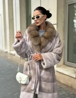 Шуба норковая с воротником из меха куницы - нюд