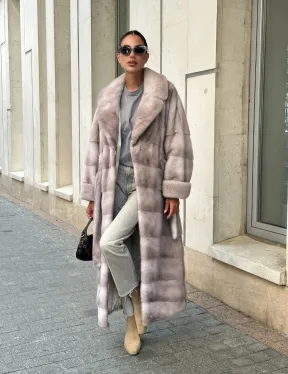 Шуба из импортной плюшевой норки английский воротник - нюд