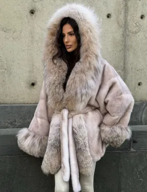 Плюшевая норковая шуба с капюшоном из меха канадской рыси - цвет натуральный нюд