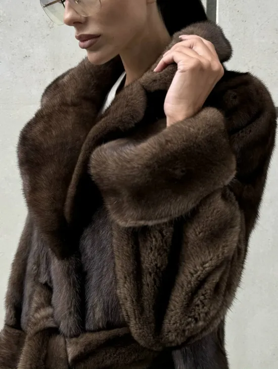 Женская винтажная шуба из аукционного меха норки Saga Furs