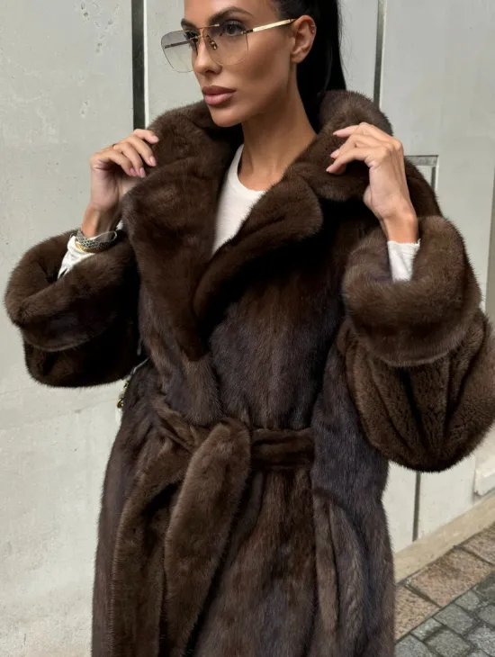 Женская винтажная шуба из аукционного меха норки Saga Furs