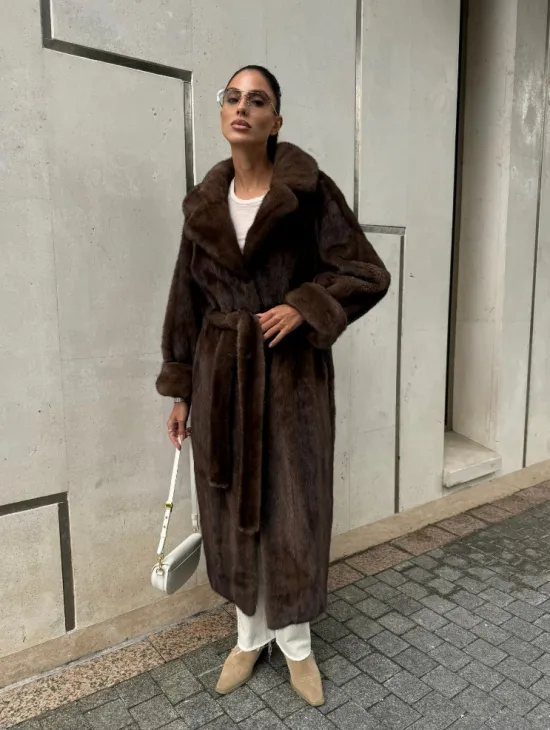 Женская винтажная шуба из аукционного меха норки Saga Furs