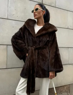 Шуба из скандинавской норки с капюшоном летучая мышь, роспуск орех