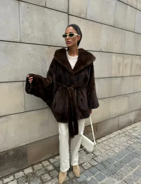 Шуба из скандинавской норки с капюшоном летучая мышь, роспуск орех