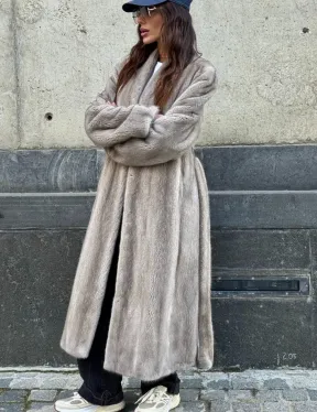 Шуба - пальто в винтажном стиле из скандинавской норки