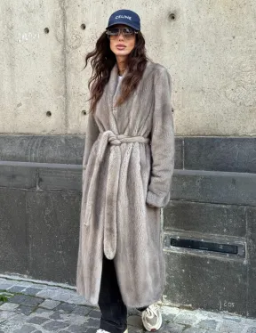 Шуба - пальто в винтажном стиле из скандинавской норки