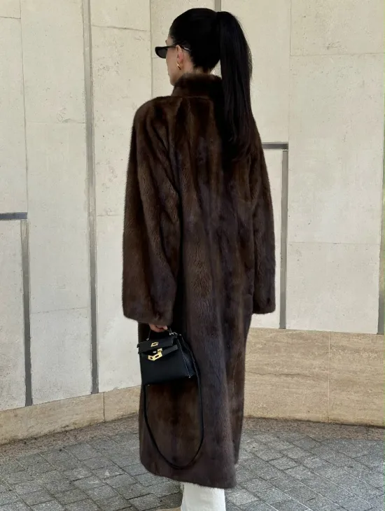 Шуба из PREMIUM норки SAGA FURS в винтажном стиле