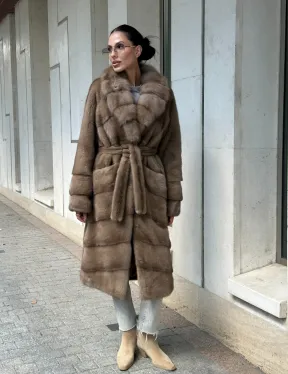 Шуба норковая с воротником из меха куницы в цвете пастель