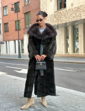 Шуба норковая с капюшоном из меха куницы - цвет темный хаки