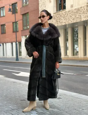 Шуба норковая с капюшоном из меха куницы - цвет темный хаки