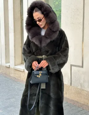 Шуба норковая с капюшоном из меха куницы - цвет темный хаки